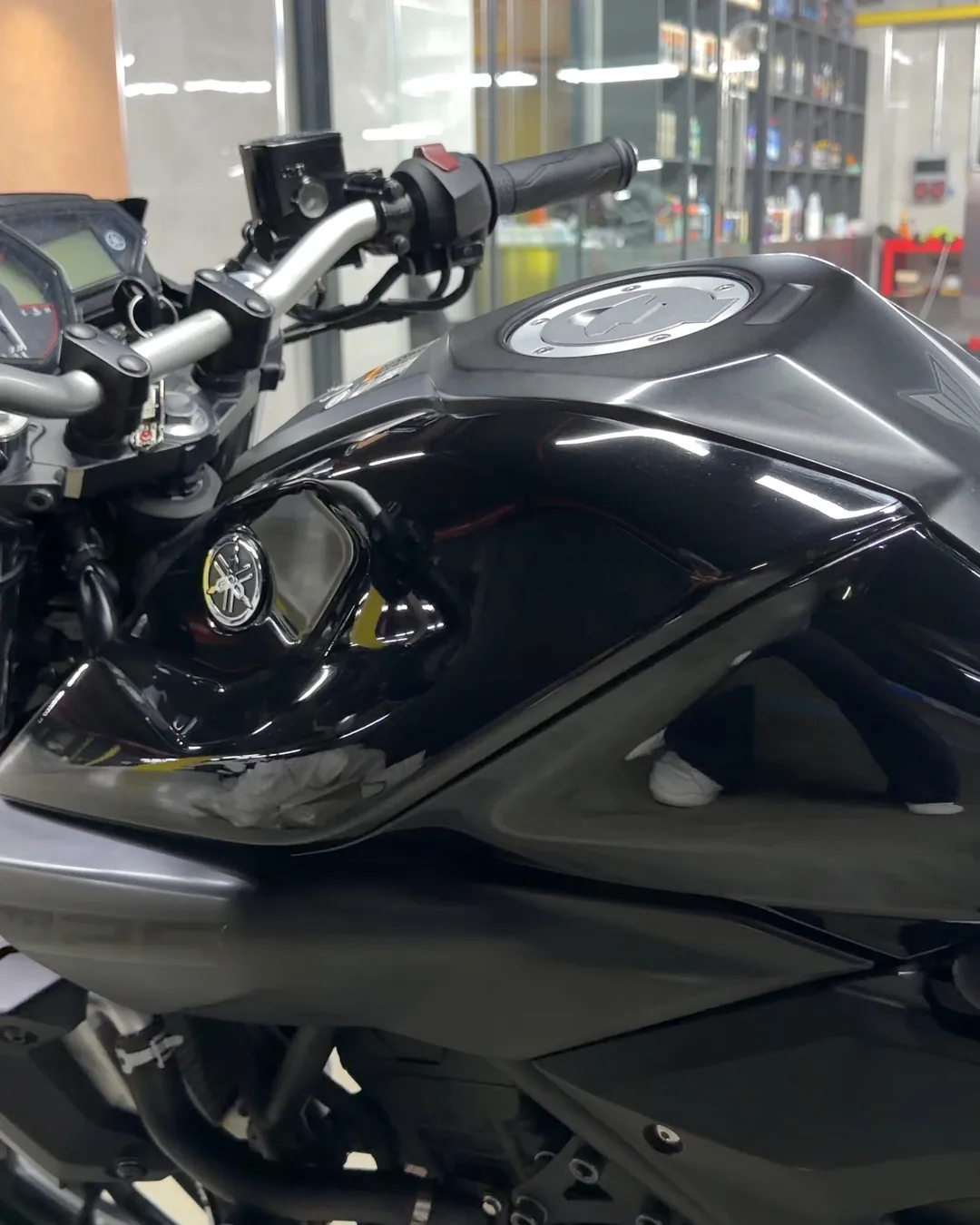 Yamaha MT25 Pasta Polisaj